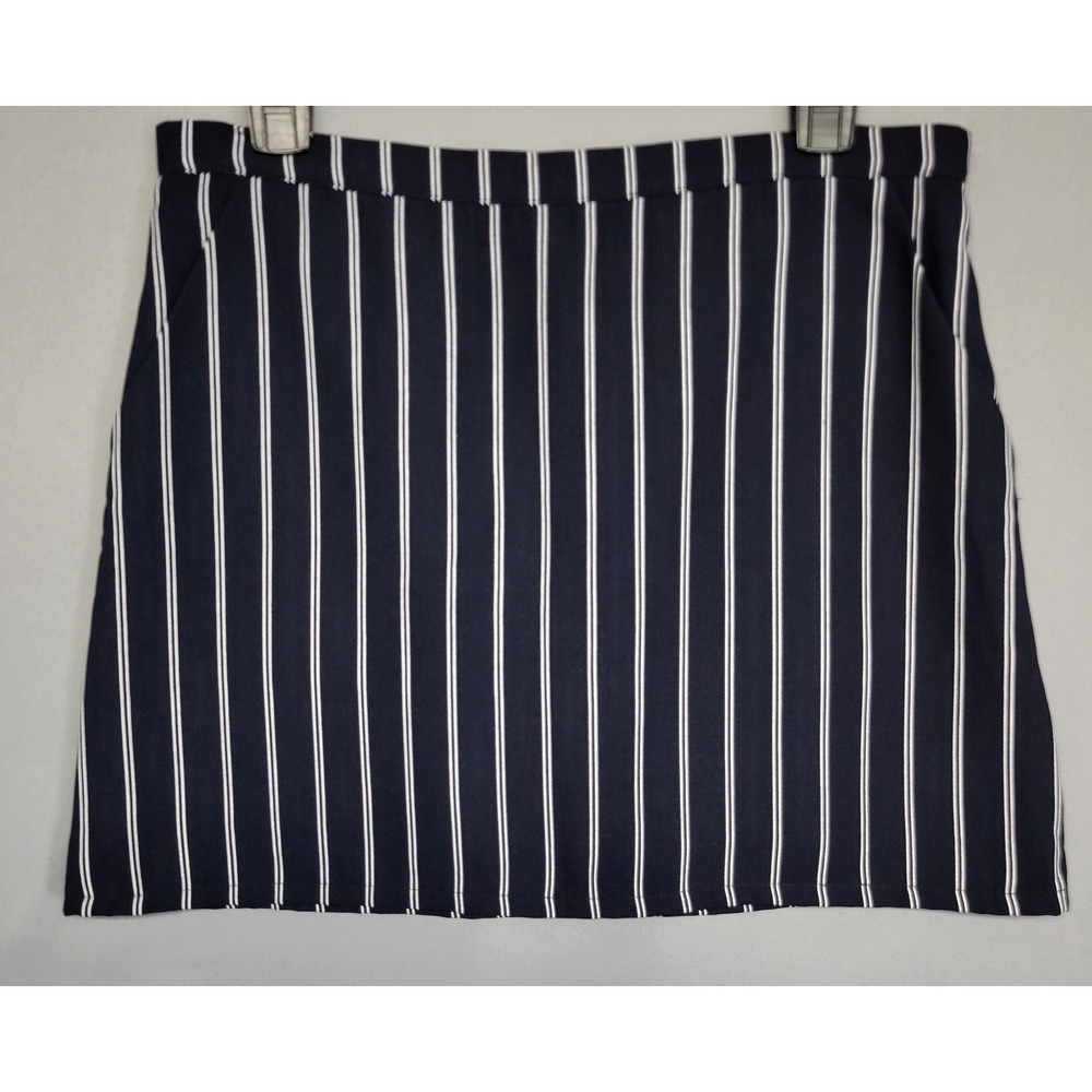 Forever 21 Skirt Womens 29 Mini Vertical‎ Stripe Polyester Pockets Casual Short